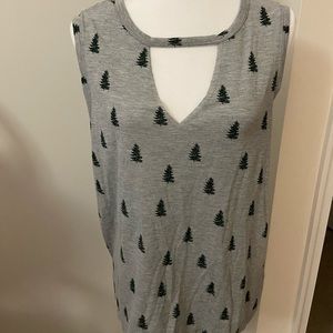 Pine Tree Keyhole Tank